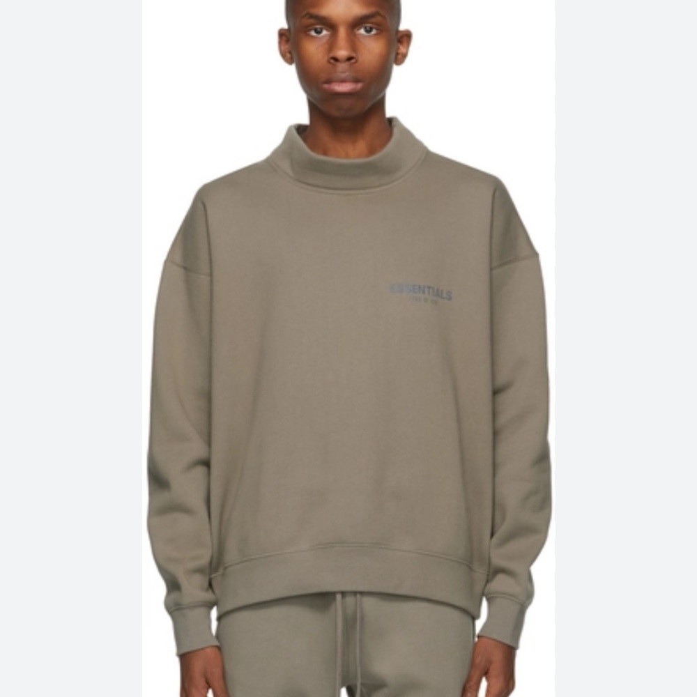 Essentials Mock Neck Pullover size medium